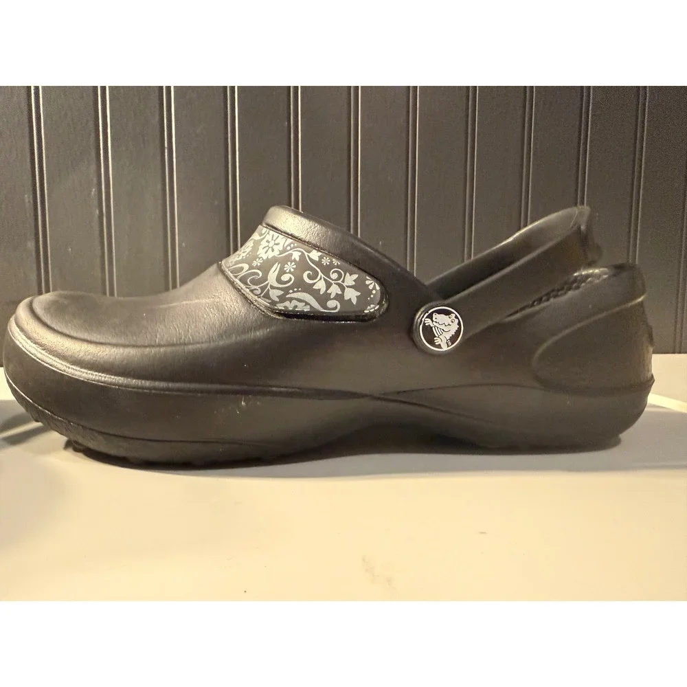 Crocs women size 7 clogs black floral detail